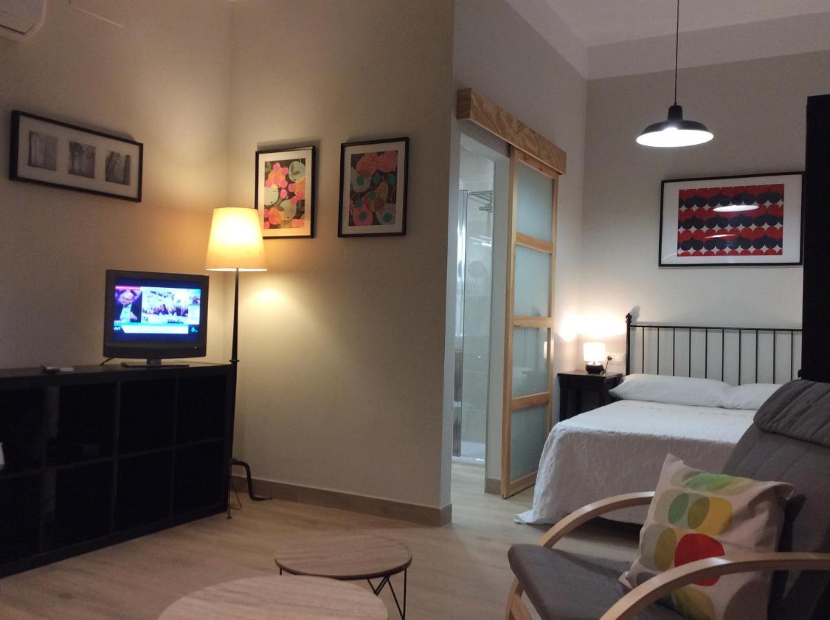Apartamentos Turisticos Casa De Los Balcones チピオナ エクステリア 写真