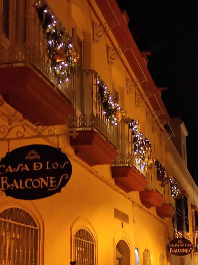 Apartamentos Turisticos Casa De Los Balcones チピオナ エクステリア 写真