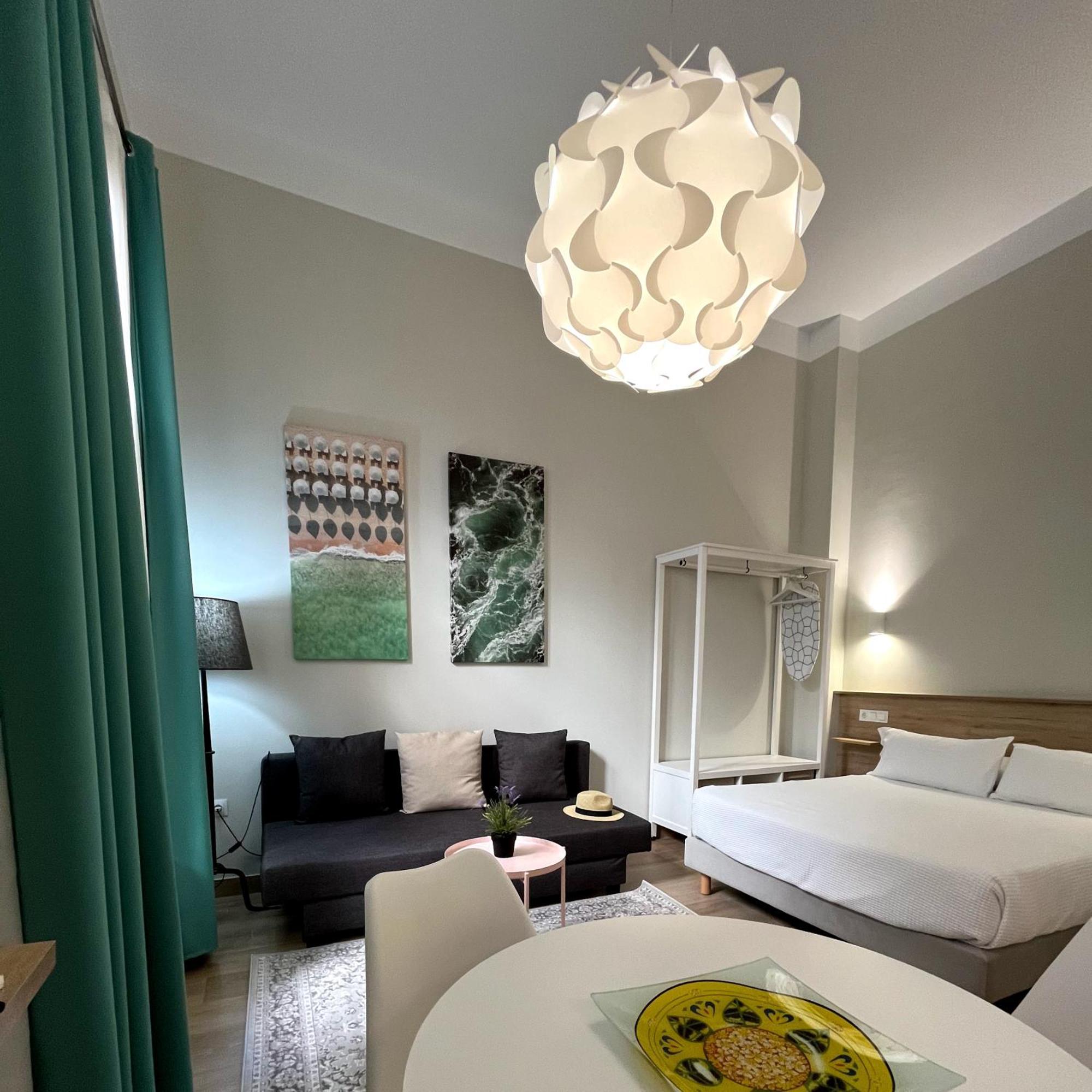 Apartamentos Turisticos Casa De Los Balcones チピオナ エクステリア 写真