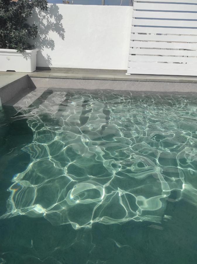 Apartamentos Turisticos Casa De Los Balcones チピオナ エクステリア 写真