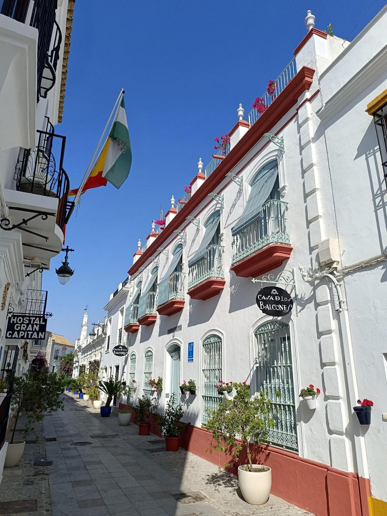 Apartamentos Turisticos Casa De Los Balcones チピオナ エクステリア 写真