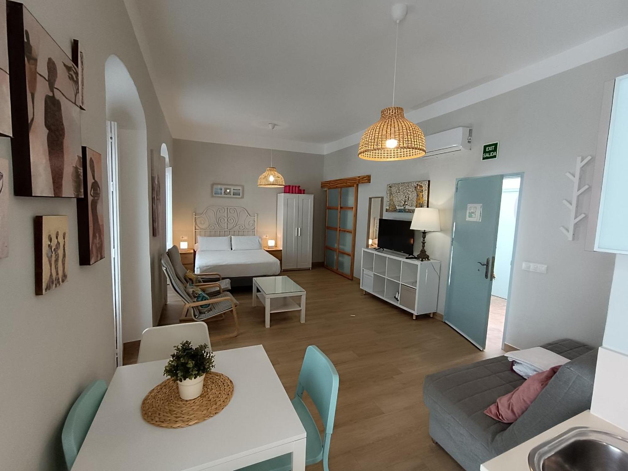 Apartamentos Turisticos Casa De Los Balcones チピオナ エクステリア 写真